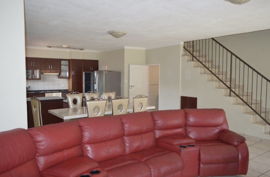 5 Bedroom Property for Sale in Doringkruin North West